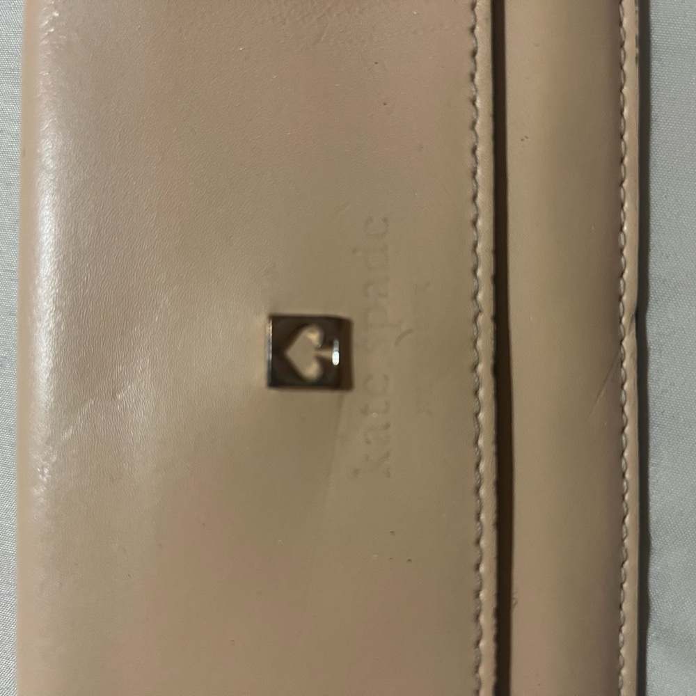 Kate Spade Beige Leather Wallet